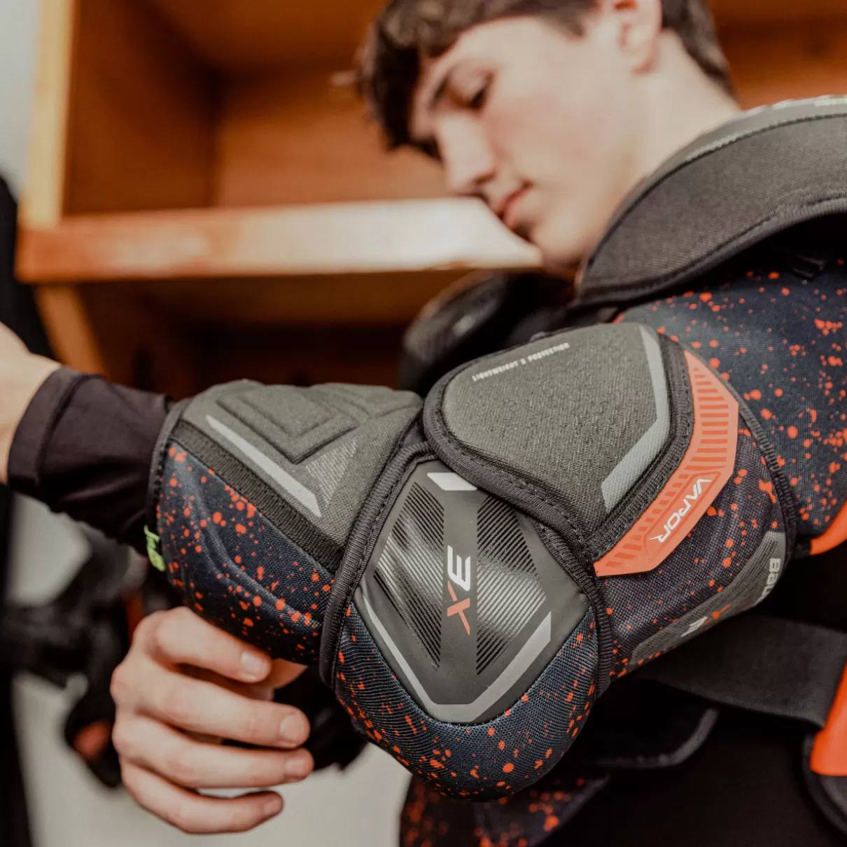 Discount BAUER VAPOR 3X ELBOW PAD