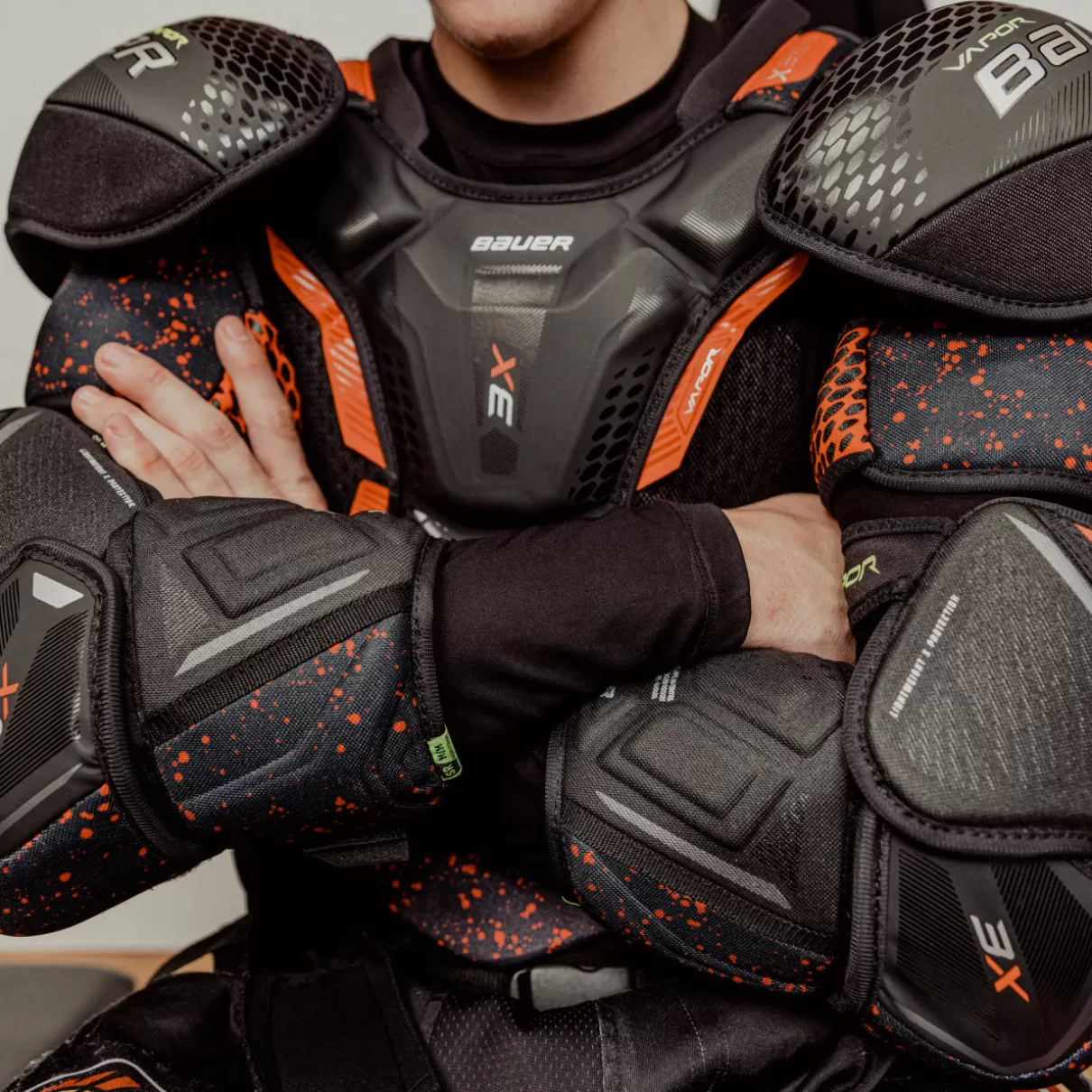 Clearance BAUER VAPOR 3X SHOULDER PAD